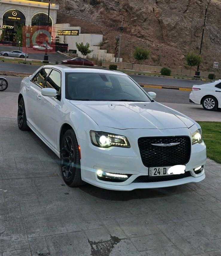 كرايسلر 300